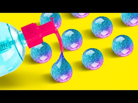 17 Colorful Crafts for Boring Days