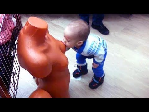 Babies Reaction When Go Shopping First Time