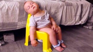 You will laugh watching this videos full of funny babies